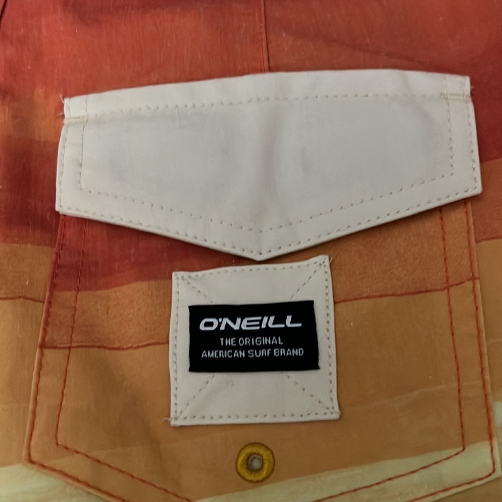 O’Neill - Picture 3 of 8